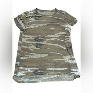 Green camo t-shirt